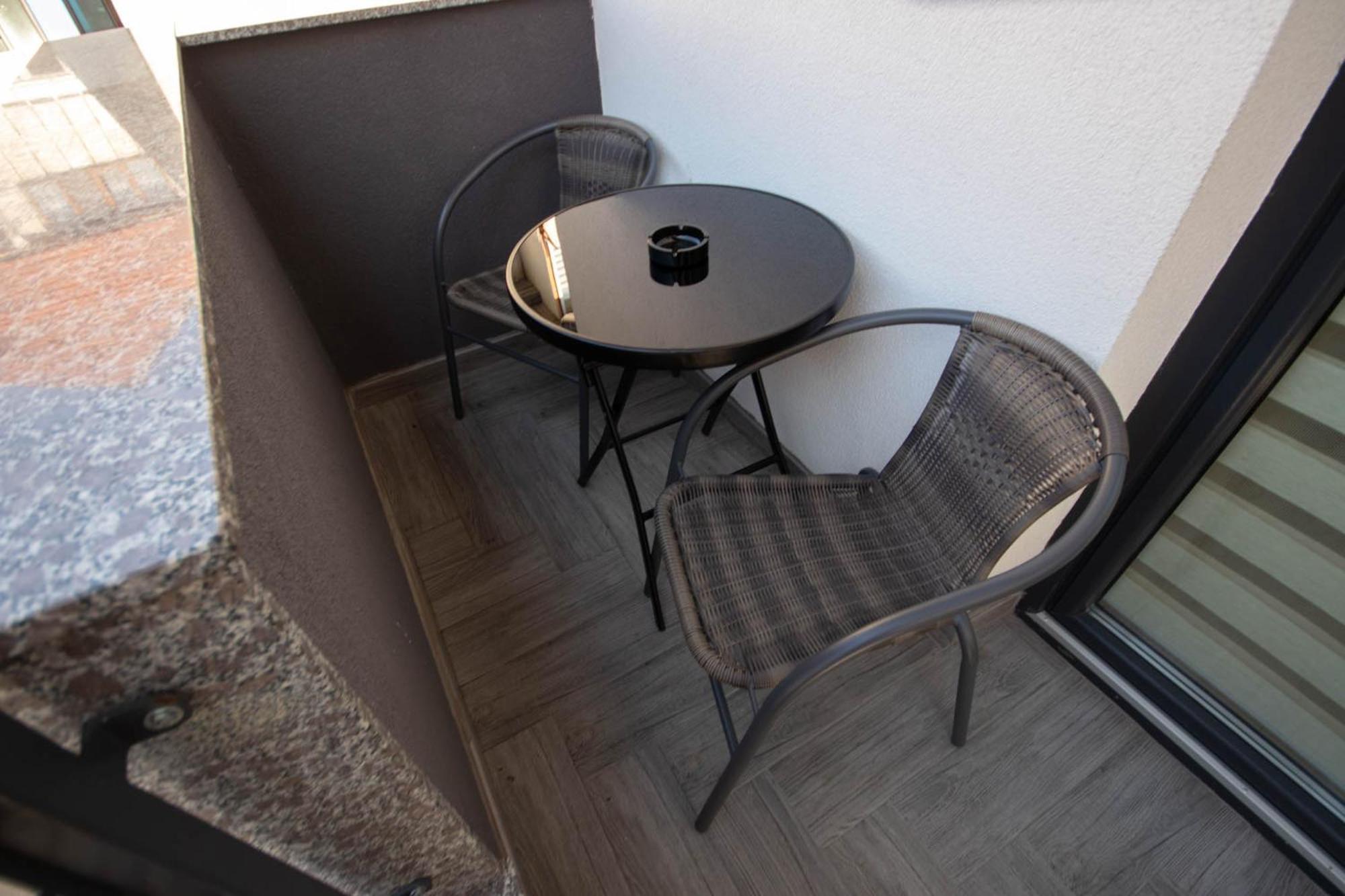 Astar Apartments - Executive Rădăuţi Eksteriør billede